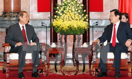 Vietnam y Laos intensifican cooperación entre sectores y localidades